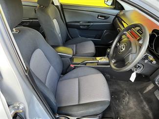 2006 Mazda Axela - Thumbnail