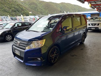 2009 Honda STEPWAGON - Thumbnail