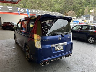 2009 Honda STEPWAGON - Thumbnail