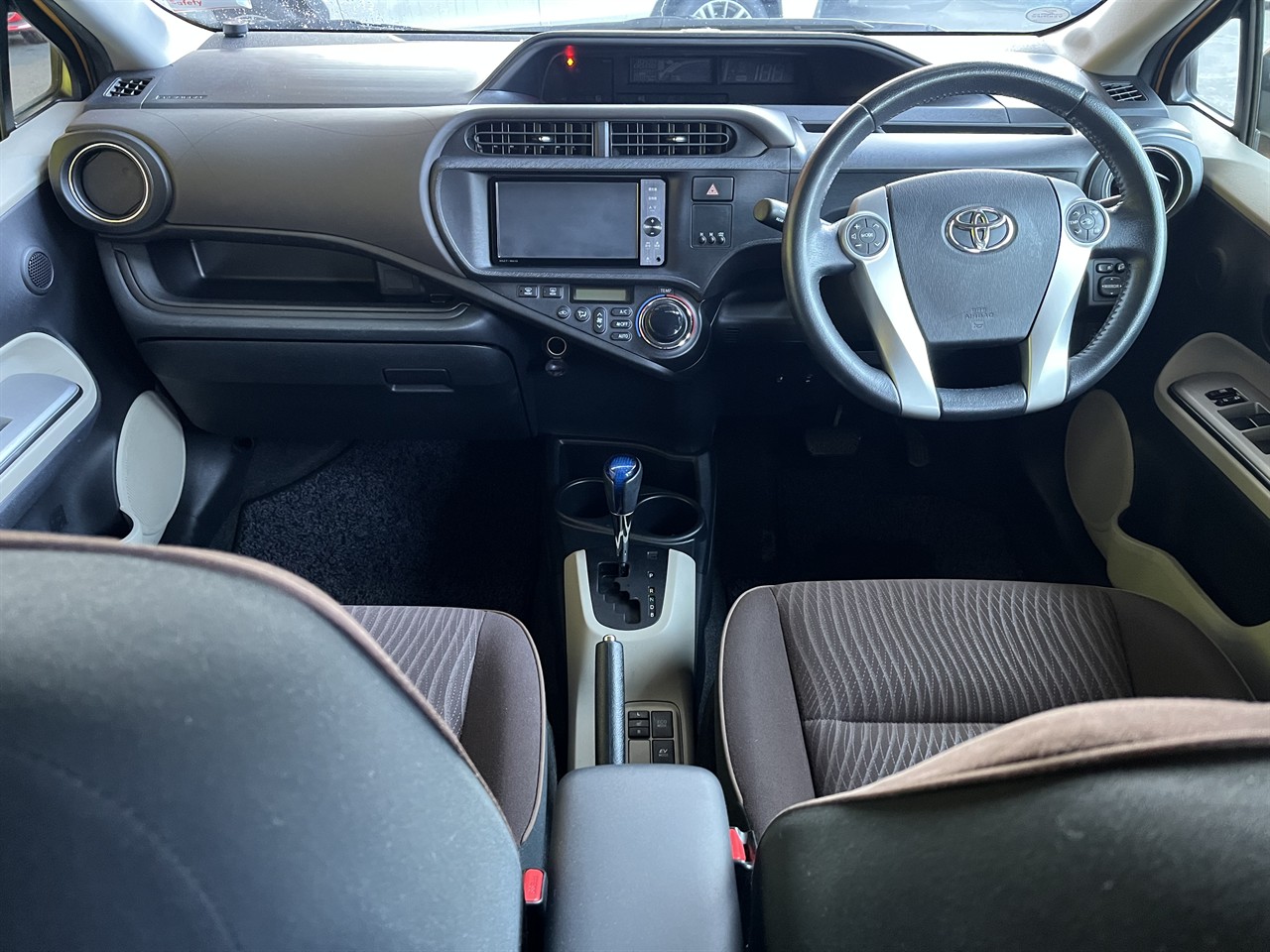 2012 Toyota AQUA