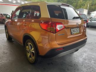 2015 Suzuki Vitara - Thumbnail