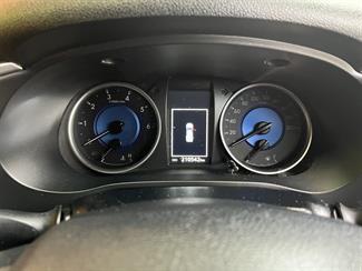 2017 Toyota Hilux - Thumbnail