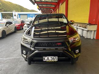 2017 Toyota Hilux - Thumbnail
