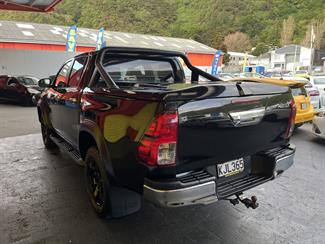 2017 Toyota Hilux - Thumbnail