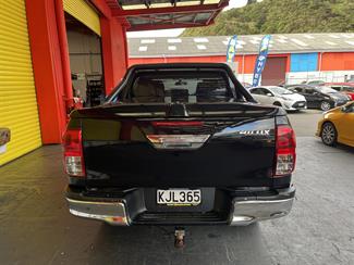 2017 Toyota Hilux - Thumbnail