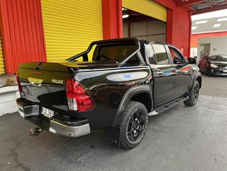 2017 Toyota Hilux - Thumbnail