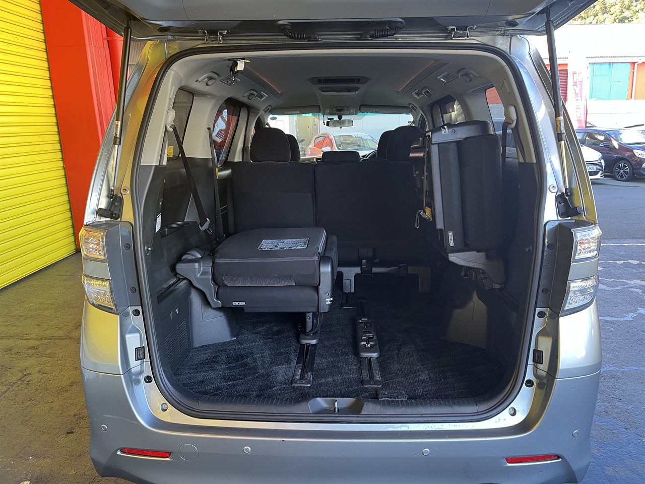 2012 Toyota Vellfire