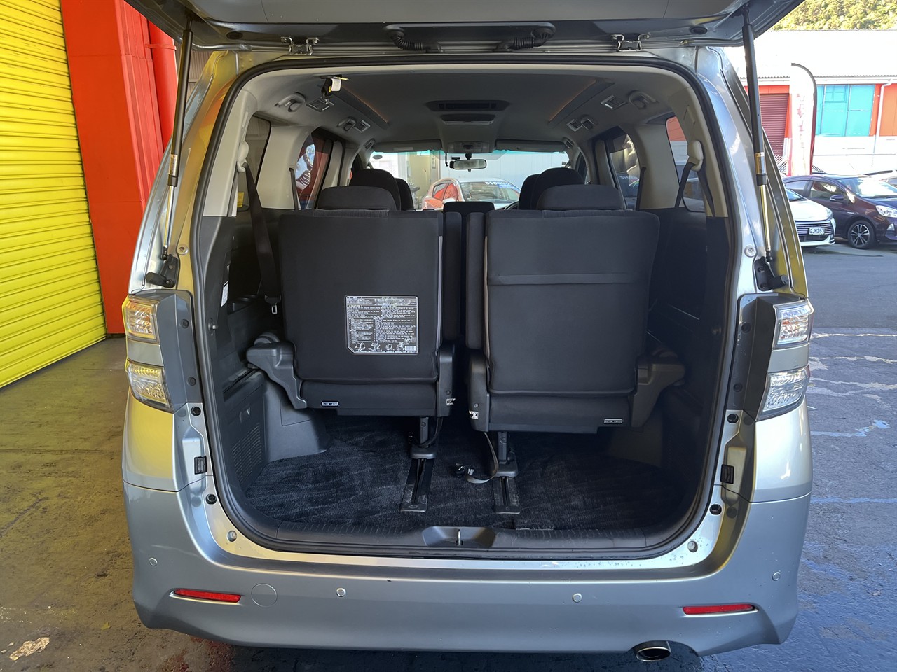 2012 Toyota Vellfire