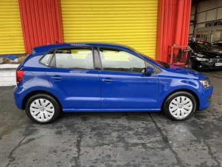 2011 Volkswagen Polo - Thumbnail
