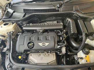 2010 BMW MINI - Thumbnail