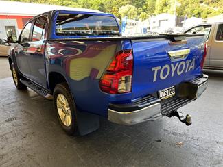 2019 Toyota Hilux - Thumbnail