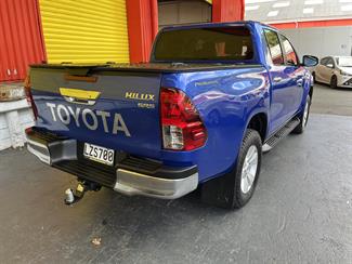 2019 Toyota Hilux - Thumbnail