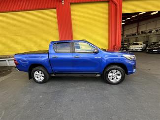 2019 Toyota Hilux - Thumbnail