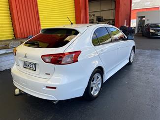 2013 Mitsubishi Lancer - Thumbnail