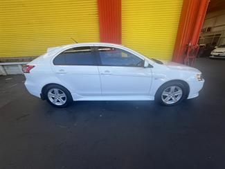 2013 Mitsubishi Lancer - Thumbnail