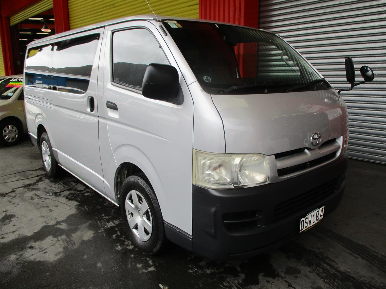 2006 Toyota Hiace