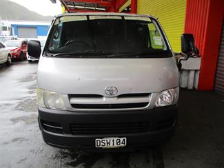 2006 Toyota Hiace - Thumbnail