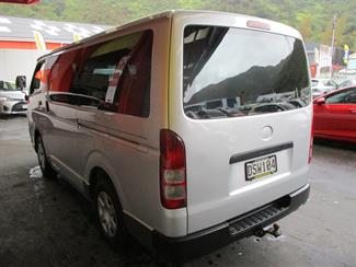 2006 Toyota Hiace - Thumbnail