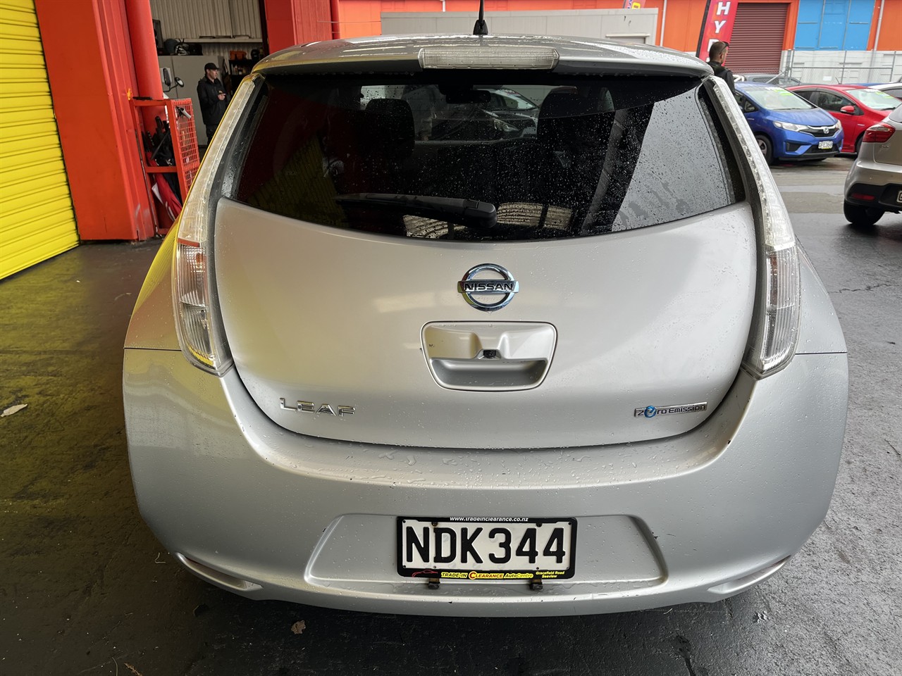 2016 Nissan LEAF