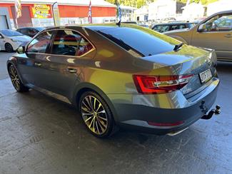 2016 Skoda SUPERB - Thumbnail