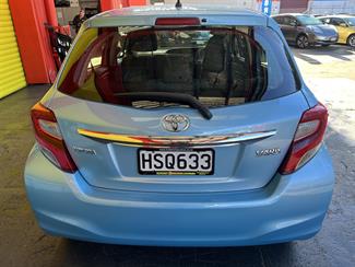 2014 Toyota YARIS - Thumbnail