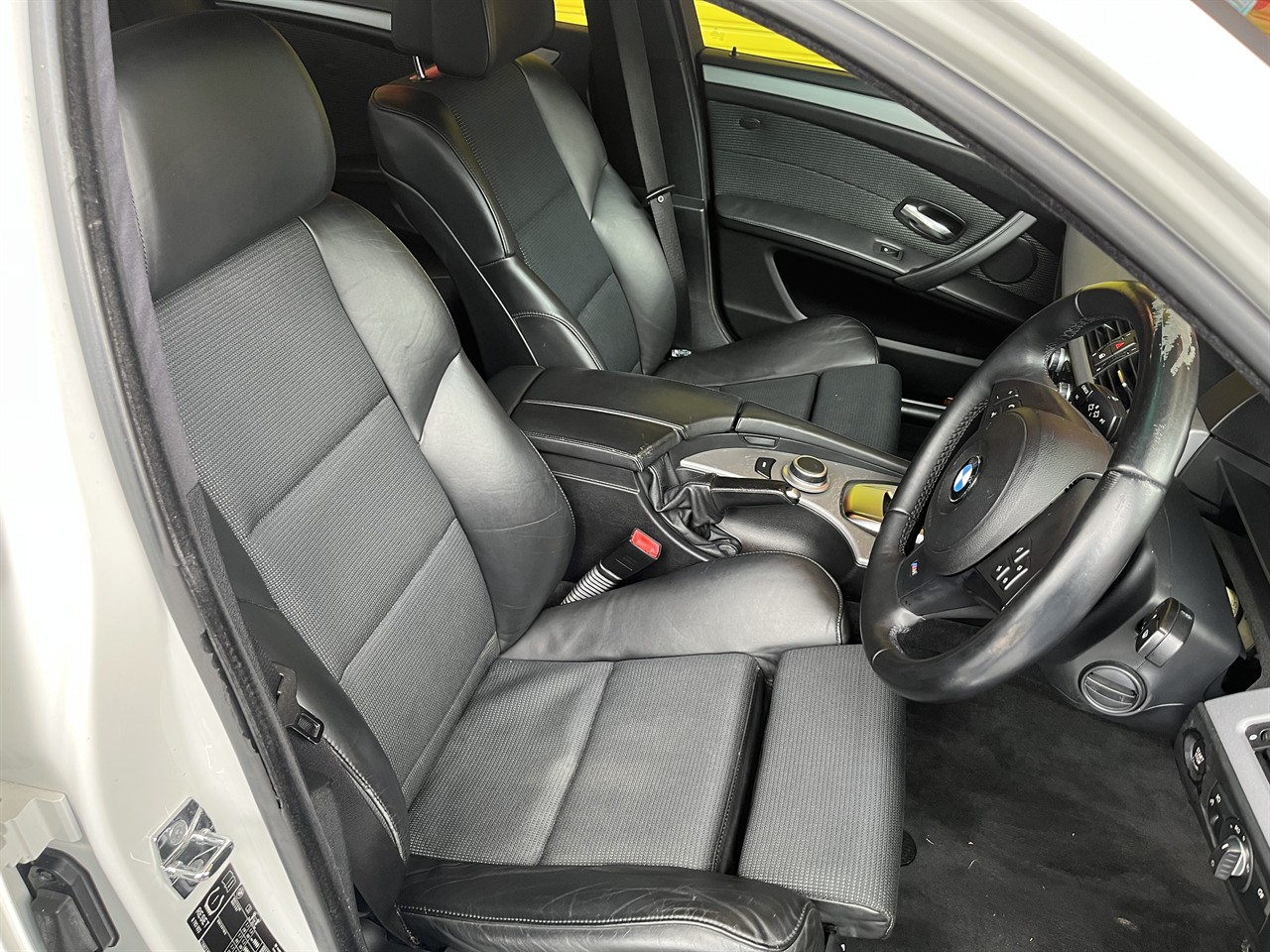 2010 BMW 525I