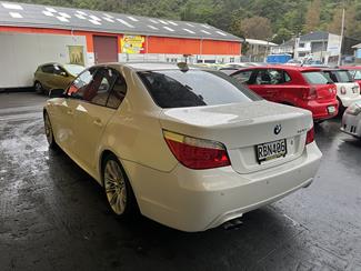 2010 BMW 525I - Thumbnail