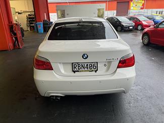 2010 BMW 525I - Thumbnail