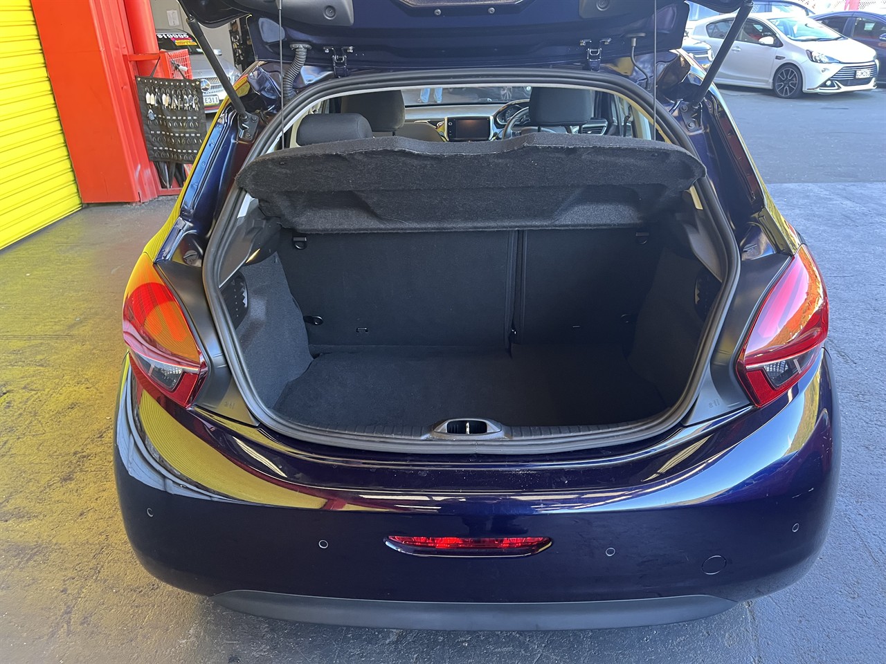 2015 Peugeot 208
