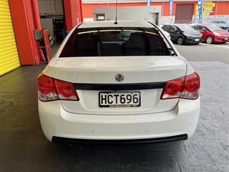 2013 Holden Cruze - Thumbnail