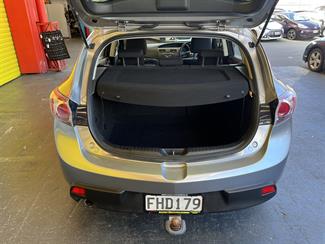 2010 Mazda MAZDA3 - Thumbnail
