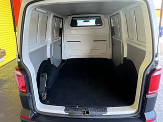 2017 Volkswagen Transporter - Thumbnail
