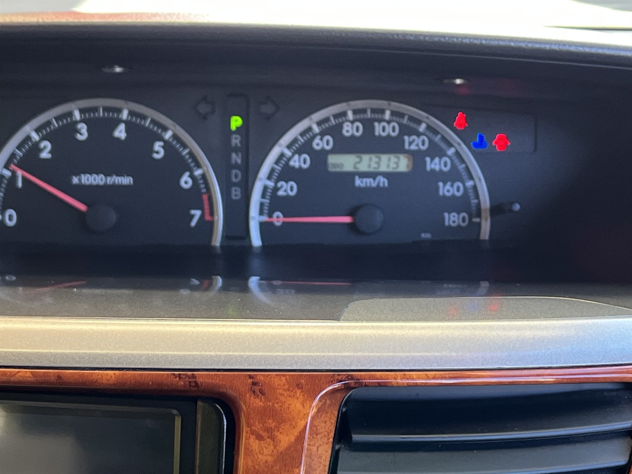 2004 Toyota noah