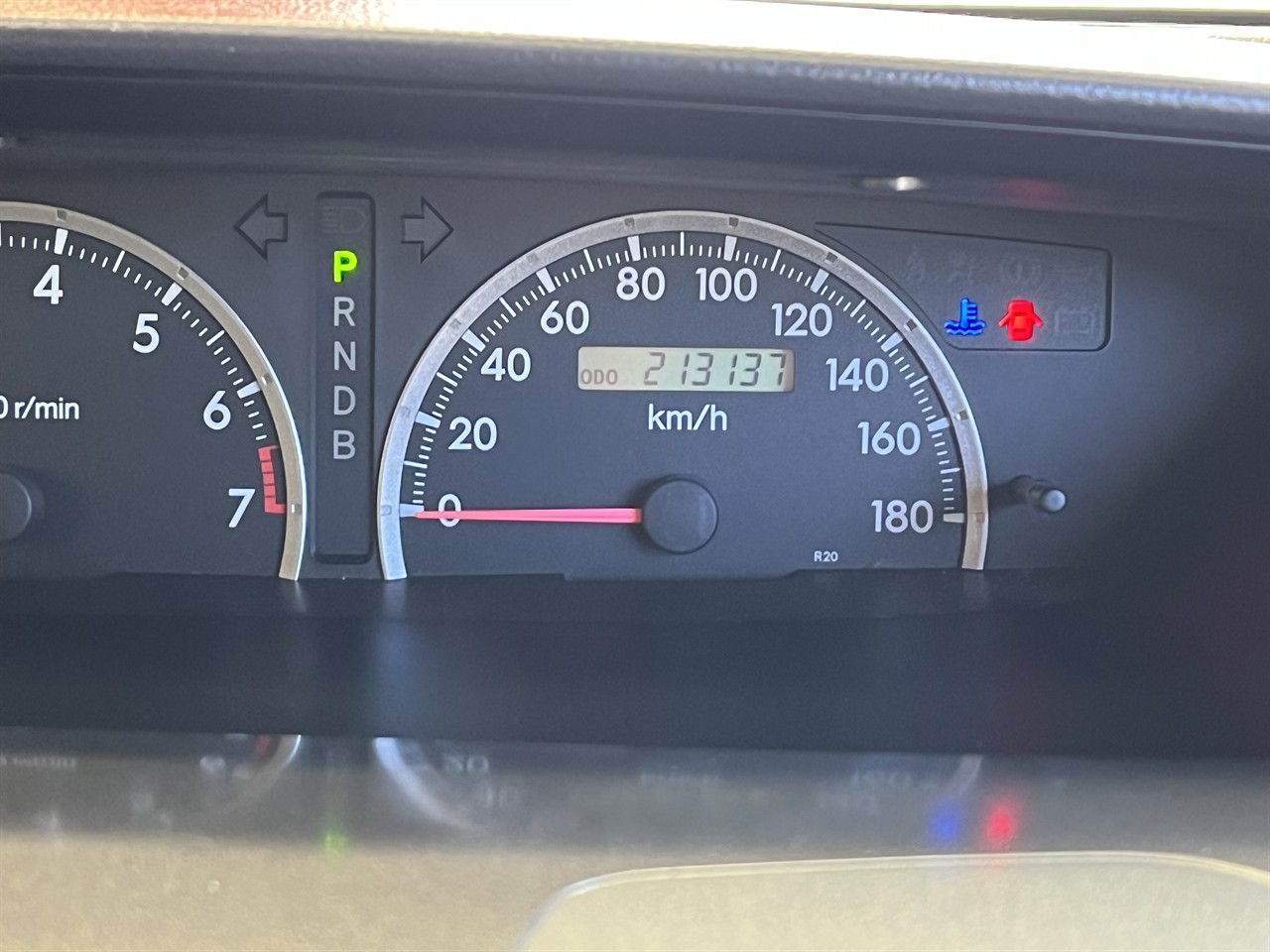 2004 Toyota noah