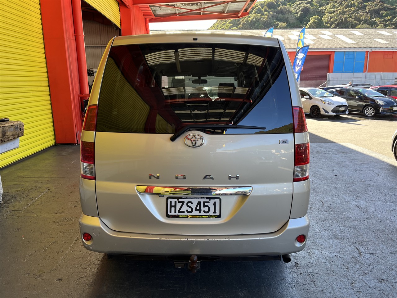 2004 Toyota noah