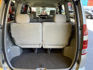 2004 Toyota noah - Thumbnail