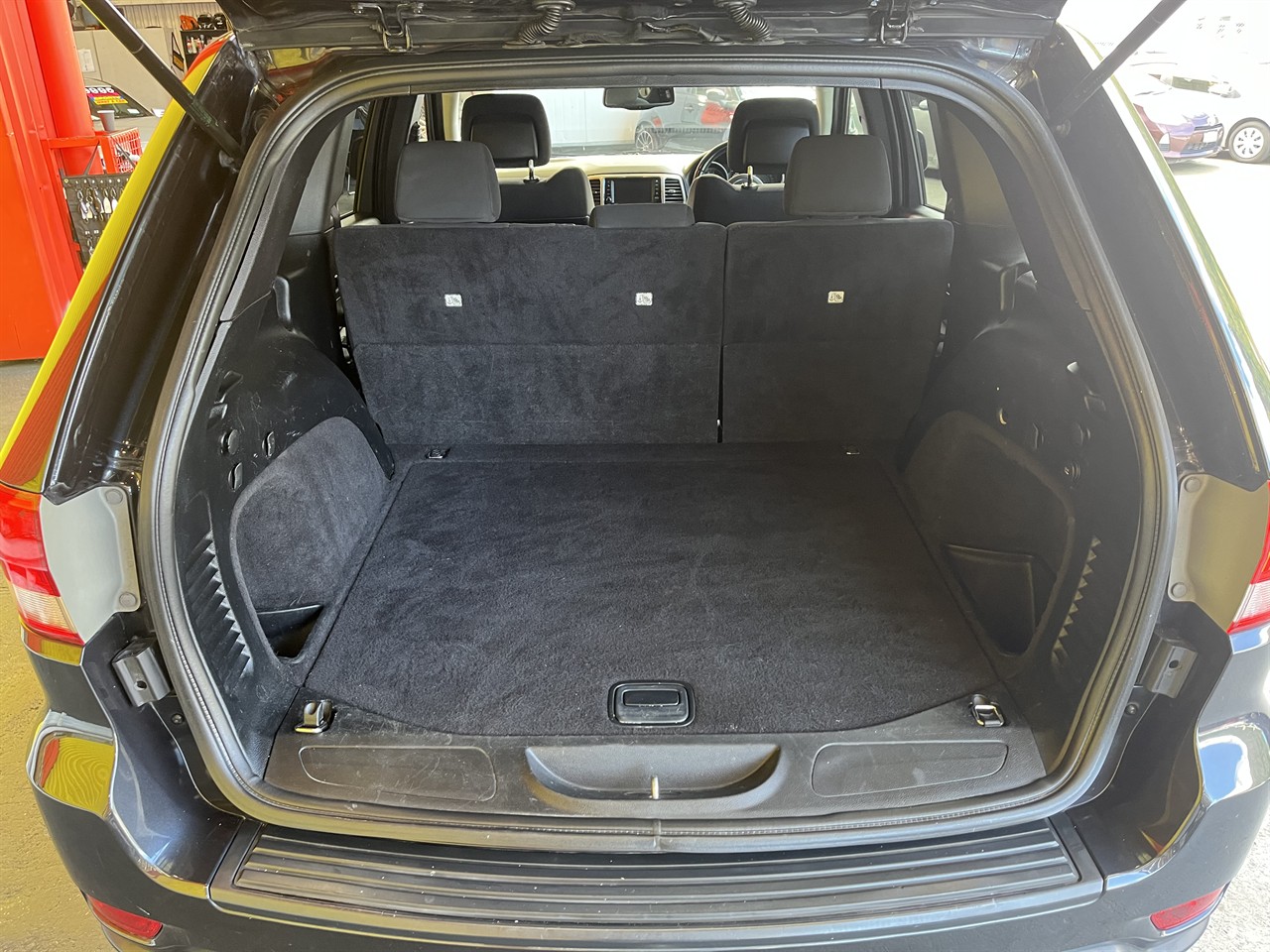 2012 Chrysler Jeep GRAND CHEROKEE