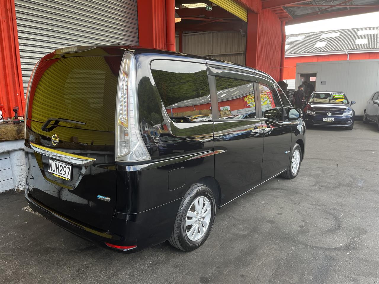 2013 Nissan Serena