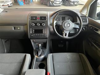 2011 Volkswagen Touran - Thumbnail