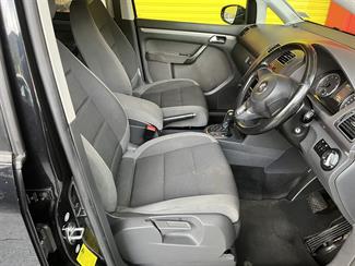 2011 Volkswagen Touran - Thumbnail