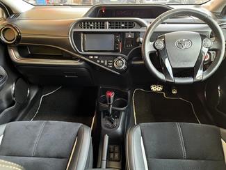 2014 Toyota AQUA - Thumbnail