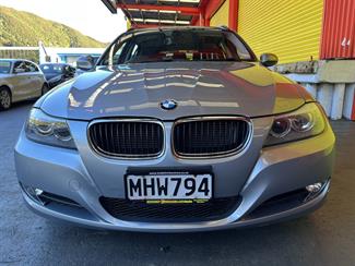 2012 BMW 320i - Thumbnail