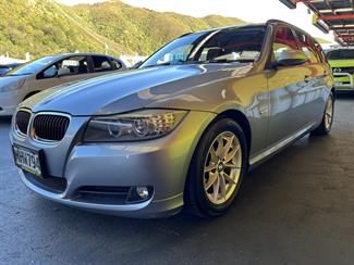 2012 BMW 320i - Thumbnail