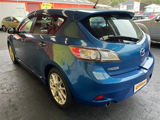 2012 Mazda Axela - Thumbnail