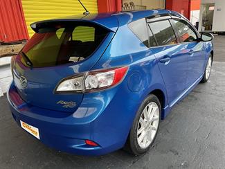 2012 Mazda Axela - Thumbnail