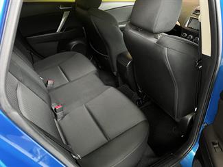 2012 Mazda Axela - Thumbnail
