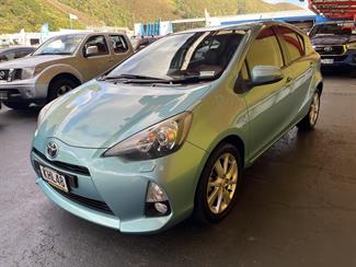 2012 Toyota Prius - Thumbnail