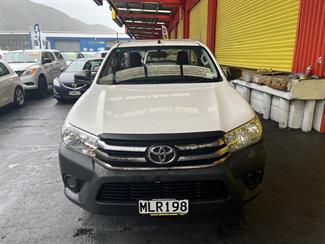 2018 Toyota Hilux - Thumbnail