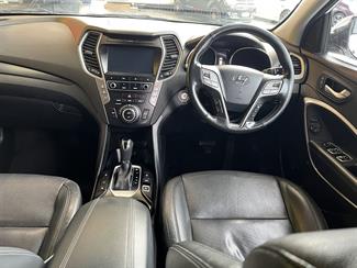 2016 Hyundai Santa Fe - Thumbnail