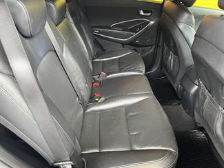2016 Hyundai Santa Fe - Thumbnail